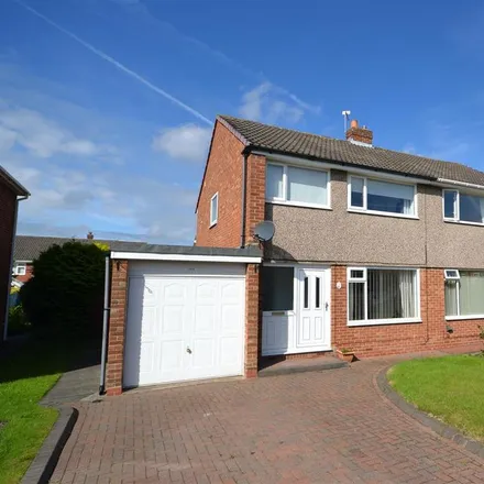 Rent this 3 bed duplex on 15 Leicestershire Drive in Durham, DH1 2DB