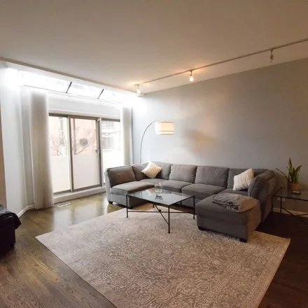 Rent this 3 bed apartment on 165-173 West Goethe Street in Chicago, IL 60610