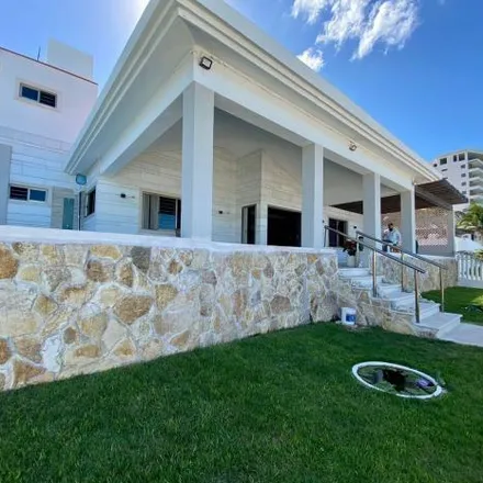 Buy this 6 bed house on Calle 17 in 97330 Chicxulub Puerto, YUC