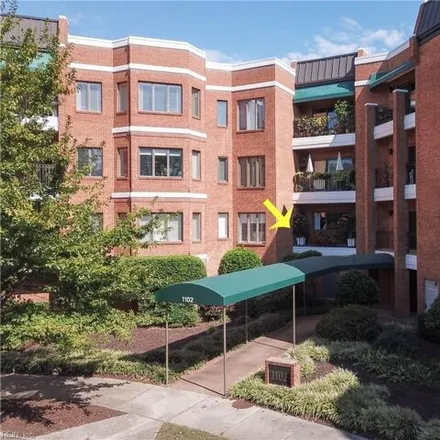 Buy this 2 bed condo on 898 Botetourt Gardens in Norfolk, VA 23507