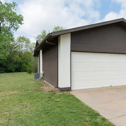 Image 4 - 2399 North Rutland Court, Minneha, Wichita, KS 67226, USA - House for sale