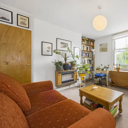 Rent this 1 bed apartment on 140 Northchurch Road in London, N1 3NY