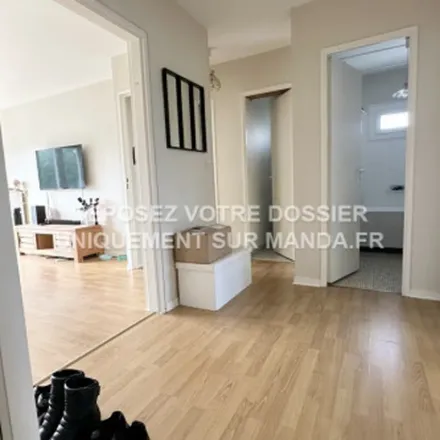 Rent this 3 bed apartment on Avon in Seine-et-Marne, France