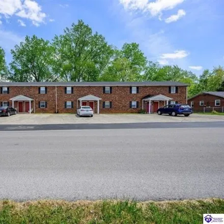 Rent this 2 bed townhouse on 300 Berkley Ct Apt 8 in Radcliff, Kentucky