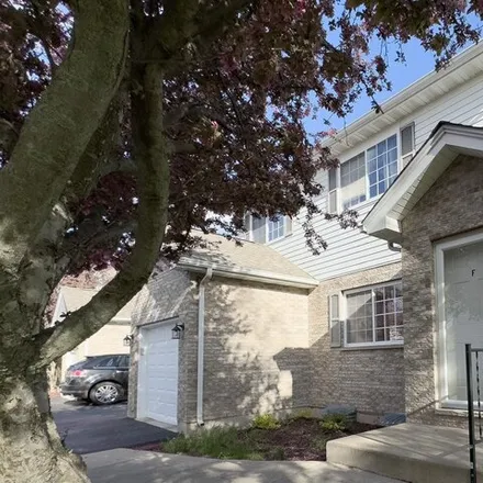 Buy this 2 bed condo on 971 Constance Lane in Sycamore, IL 60178