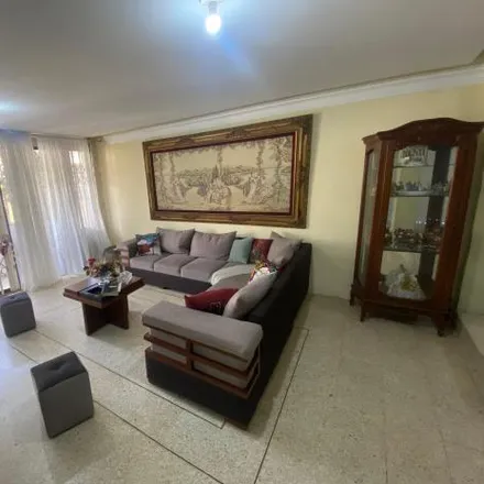 Buy this 6 bed house on los esteros in 6 Callejón 49, 090204