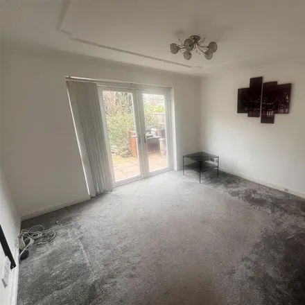 Image 4 - 69a The Crescent, Walsall, WS1 2DA, United Kingdom - House for rent