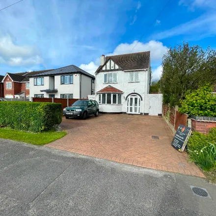 Buy this 3 bed house on 31 Whitehouse Common Road in Sutton Coldfield, B75 6HA