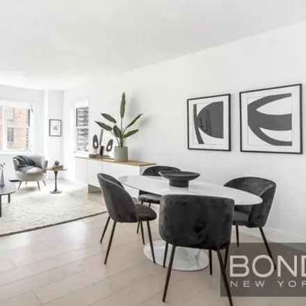 Rent this 1 bed condo on 130 East 63rd Street in New York, NY 10065