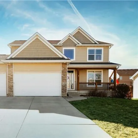 Buy this 5 bed house on Maple Drive in Urbandale, IA 50323