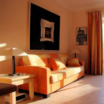 Image 2 - 8125-401 Quarteira, Portugal - Apartment for rent