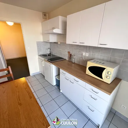 Rent this 2 bed apartment on Boulevard Jacques Bingen in 63000 Clermont-Ferrand, France