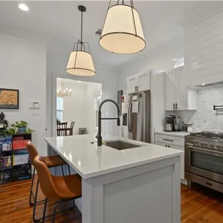 Image 9 - 2426 Madrid Street, New Orleans, LA 70122, USA - House for sale