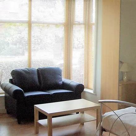 Rent this studio apartment on 33-41 Brudenell Road in Leeds, LS6 1HA