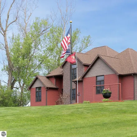 Buy this 7 bed house on 17582 Leroy Road in LeRoy, Rose Lake Township
