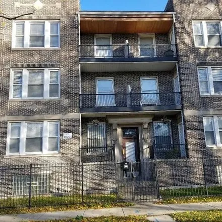 Rent this 3 bed apartment on 6813-6815 South Harper Avenue in Chicago, IL 60637