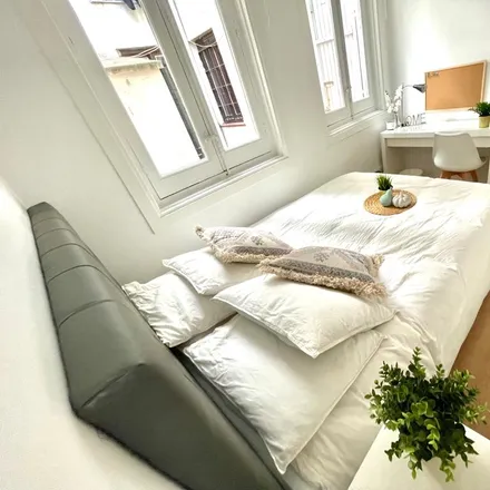 Rent this 3 bed room on Madrid in Dia & Go, Plaza Segovia Nueva