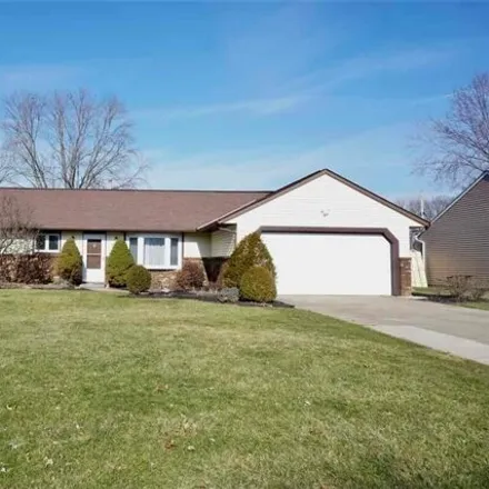 Rent this 3 bed house on 8253 Dallas Drive in Mentor-on-the-Lake, Mentor
