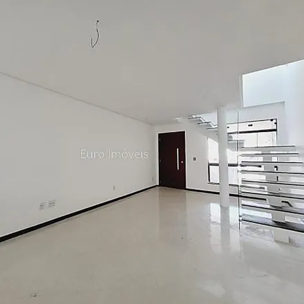 Buy this 3 bed house on Rua José da Fonseca e Silva in Aeroporto, Juiz de Fora - MG