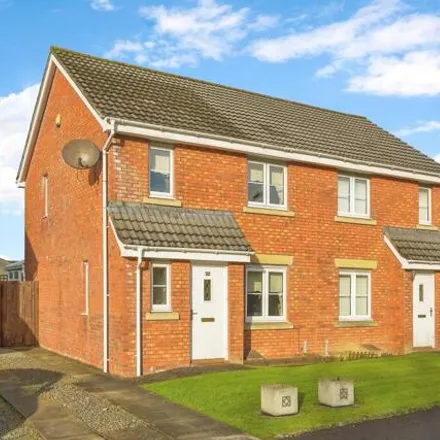 Buy this 3 bed duplex on Copper Wood Wynd in Bothwell, ML3 0RP