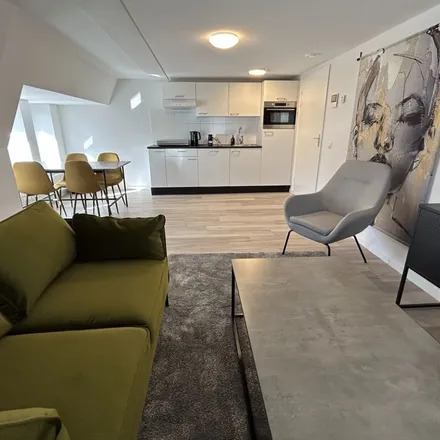 Rent this 1 bed apartment on Broekhovenseweg in 5021 LH Tilburg, Netherlands