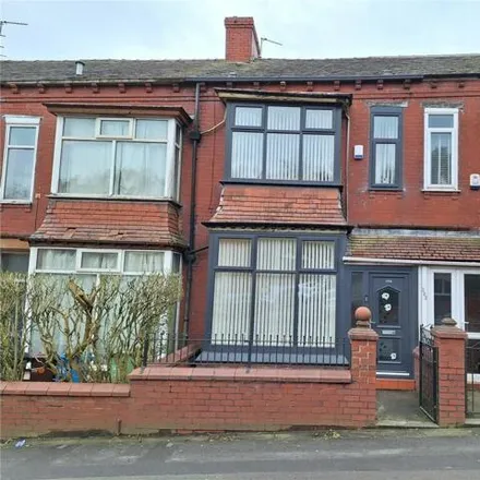 Image 1 - Low Side, Abbeyhills Road / opposite Vant Street, Abbey Hills Road, Lees, OL8 2DQ, United Kingdom - Townhouse for sale