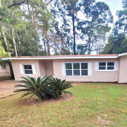 Buy this 3 bed house on 801 Coble Drive in Tallahassee, FL 32301