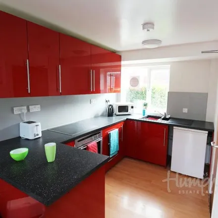 Image 2 - Water Mill Close, Metchley, B29 6SU, United Kingdom - Room for rent
