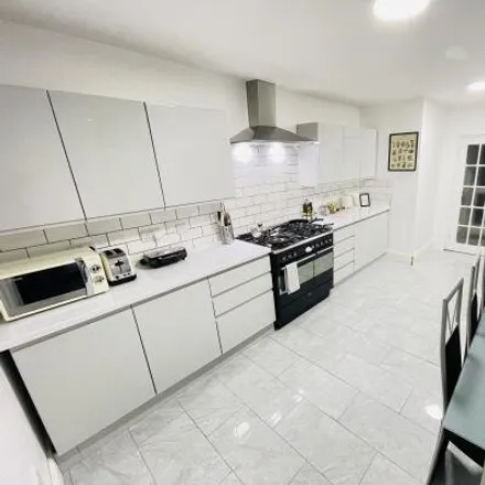 Image 3 - 106 Norman Road, London, E11 4RJ, United Kingdom - House for rent