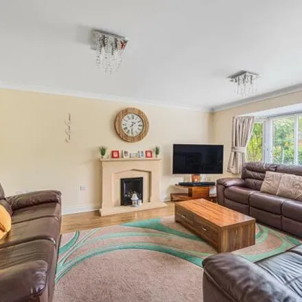 Image 2 - Campbell Close, Hereford, HR2 6GH, United Kingdom - House for sale
