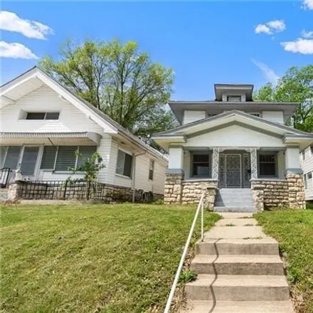 Buy this 3 bed house on 3912 College Avenue in Kansas City, MO 64130