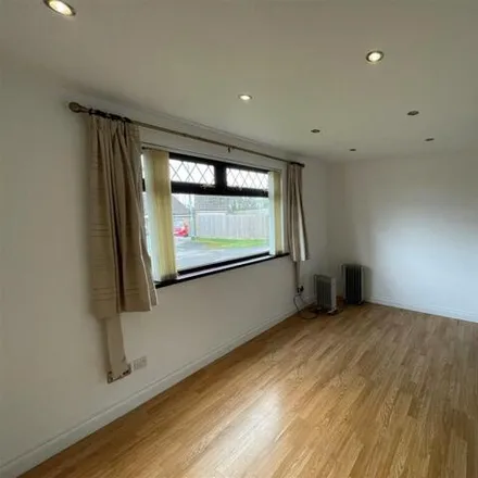 Image 3 - Pentre Close, Cwmbran, NP44 7LQ, United Kingdom - Apartment for rent