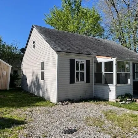Buy this 2 bed house on 207 East Kelley Street in Fredericktown, MO 63645