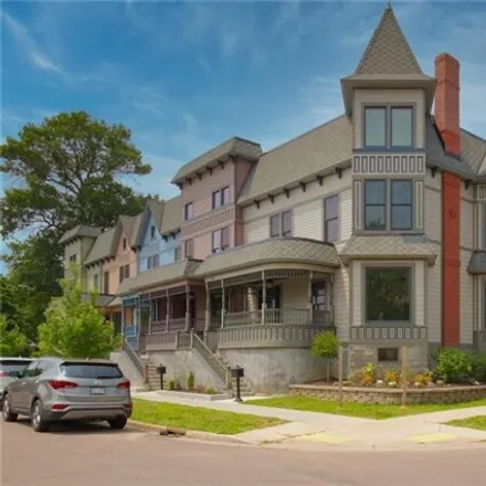 Buy this 19 bed house on 340 West Grand Avenue in Eau Claire, WI 54703