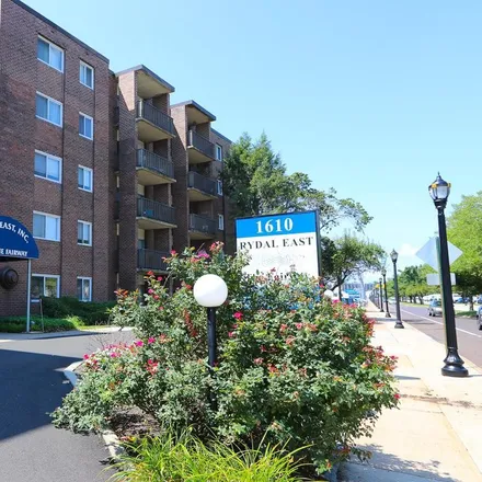 Buy this 3 bed condo on John Kennedy Ford of Jenkintown in 1650 The Fairway, Rydal East