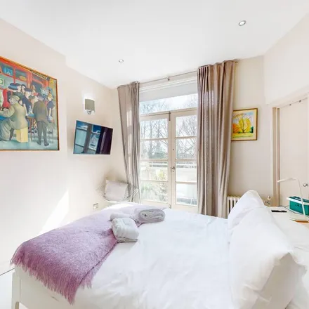 Rent this 1 bed apartment on London in N4 4QP, United Kingdom