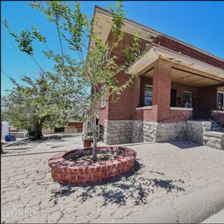 Rent this 1 bed house on 914 West Yandell Drive in El Paso, TX 79902