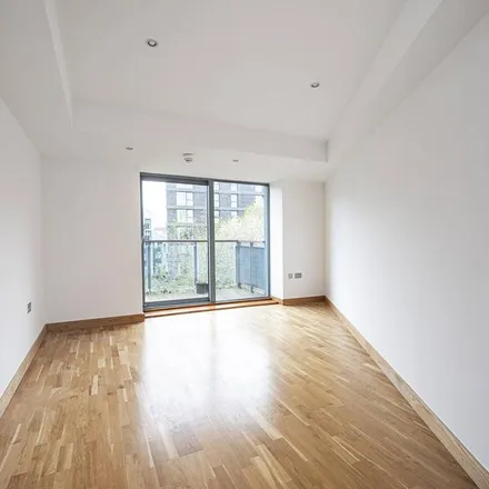 Image 4 - The Greenway, London, E3 2NX, United Kingdom - Apartment for rent