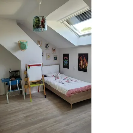 Rent this 5 bed house on Saint-Gildas-de-Rhuys in Rue Saint-Goustan, 56730 Saint-Gildas-de-Rhuys