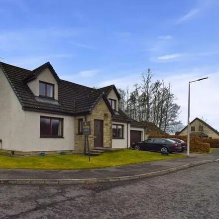 Buy this 5 bed house on David Douglas Avenue in Scone, PH2 6QG
