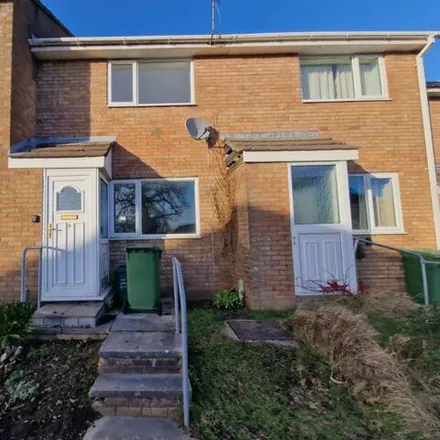 Buy this 2 bed townhouse on 24 Forest View in Llantrisant, CF72 8RD
