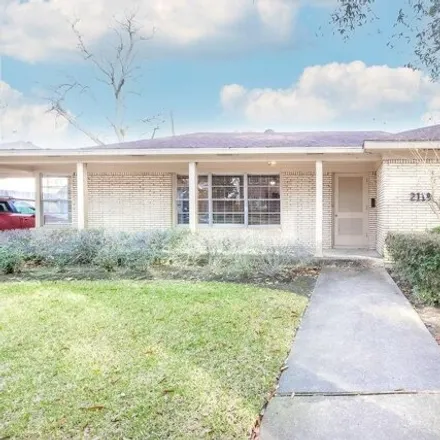 Image 2 - 2148 Macarthur Street, Houston, TX 77030, USA - House for rent