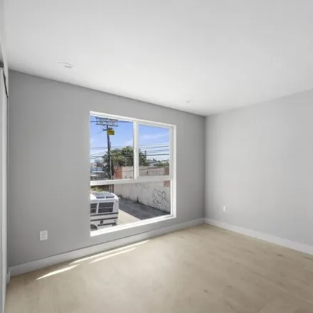 Image 7 - 5144 Ithaca Avenue, Los Angeles, CA 90032, USA - House for sale