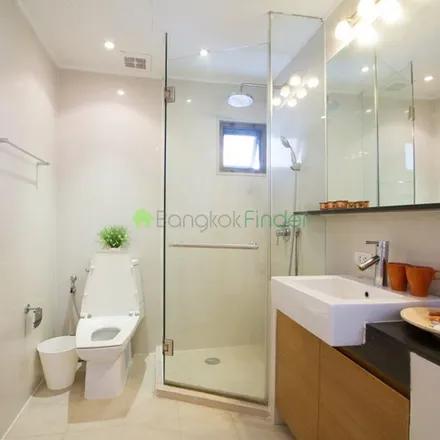 Rent this 3 bed apartment on Royal Asia Lodge in 91, Soi Sukhumvit 8