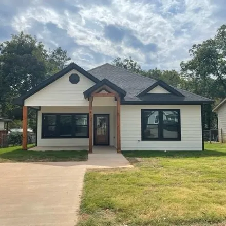 Buy this 3 bed house on 412 West Monterey Street in Denison, TX 75020