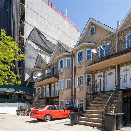 Image 2 - 1718 Pitkin Avenue, New York, NY 11212, USA - Townhouse for sale