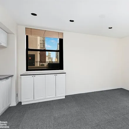 Buy this studio apartment on 115 EAST 61ST STREET 7A in New York