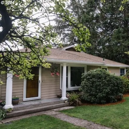 Buy this 4 bed house on 3710 Southwest Hamilton Street in Portland, OR 97221