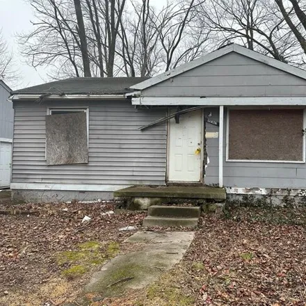 Buy this 3 bed house on 19396 Woodbine Street in Detroit, MI 48219