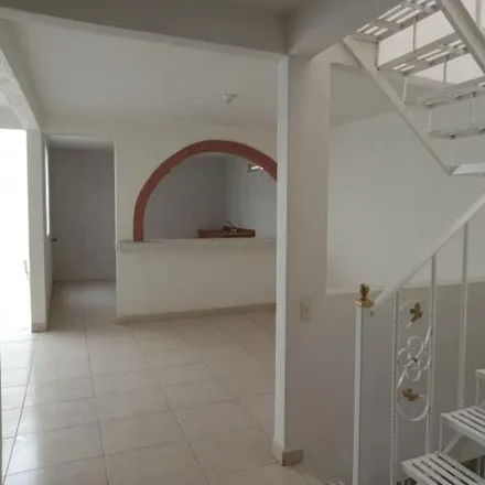 Buy this 5 bed house on Calle Orquídeas in Presidentes, 56386 Chicoloapan